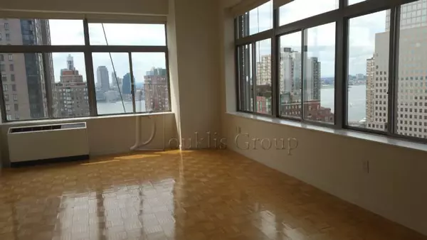 4 bedrooms apartment for rent in Battery Park - Manhattan, New York