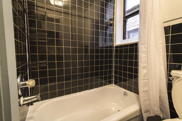 Coliving in Alphabet City - Manhattan, New York