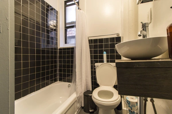 Coliving in Alphabet City - Manhattan, New York