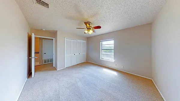 Coliving in Seguin - Outer SATX, San Antonio