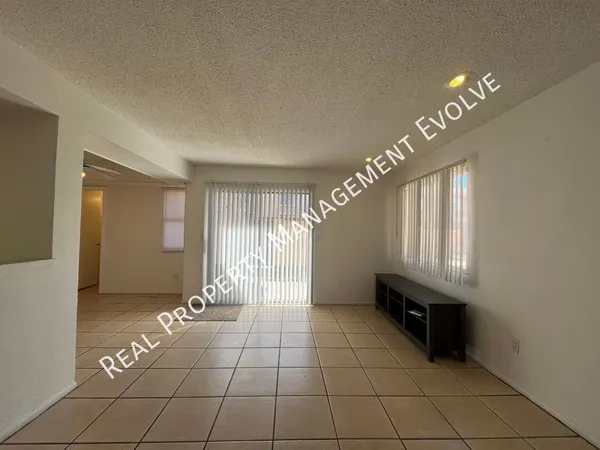 3 bedrooms apartment for rent in Tempe - SE Valley, Phoenix