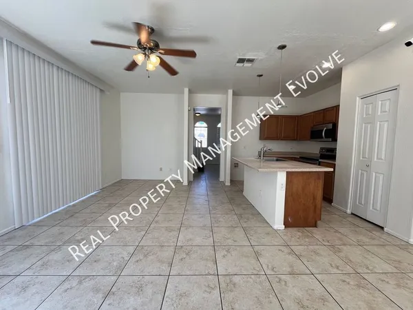 4 bedrooms apartment for rent in Estrella - Phoenix, Phoenix