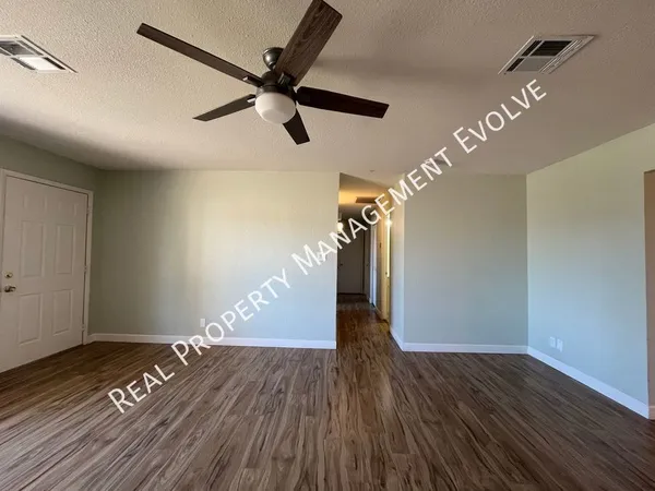 3 bedrooms apartment for rent in Desert View - Phoenix, Phoenix