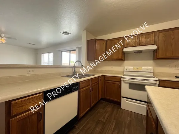 3 bedrooms apartment for rent in Litchfield Park - SW Valley, Phoenix