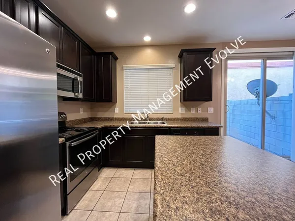 3 bedrooms apartment for rent in Tolleson - SW Valley, Phoenix