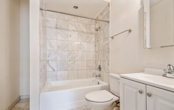 4 bedrooms apartment for rent in Near North Side - Central, Chicago