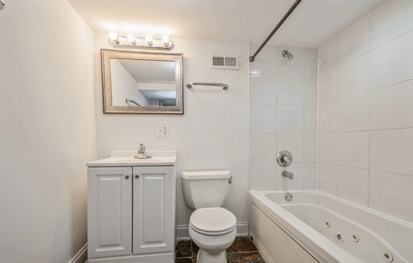 4 bedrooms apartment for rent in Near North Side - Central, Chicago