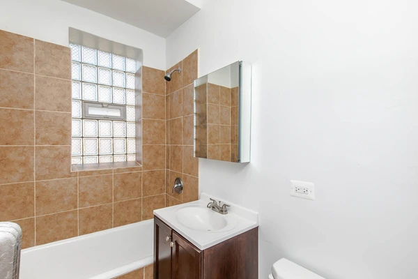 2 bedrooms apartment for rent in Albany Park - Far North Side, Chicago