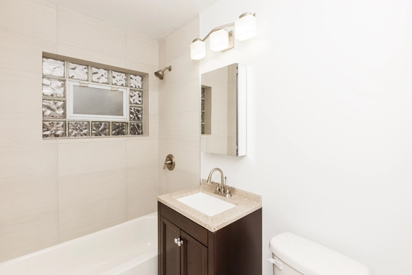 1 bedroom apartment for rent in Albany Park - Far North Side, Chicago