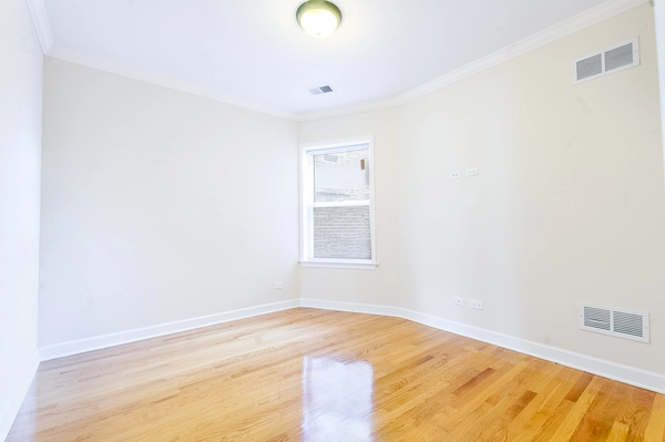 2 bedrooms apartment for rent in West Ridge - Far North Side, Chicago