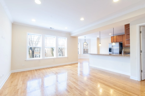 2 bedrooms apartment for rent in West Ridge - Far North Side, Chicago