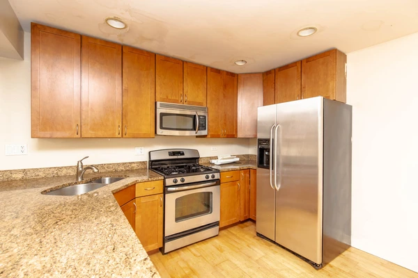 2 bedrooms apartment for rent in West Ridge - Far North Side, Chicago