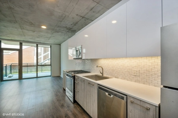 1 bedroom apartment for rent in Roscoe Village - North Side, Chicago