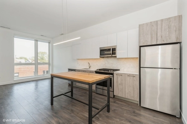 1 bedroom apartment for rent in Roscoe Village - North Side, Chicago