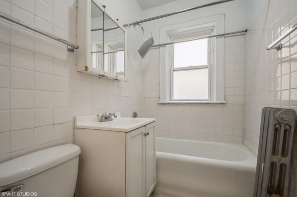 Studio Apartment for rent in Portage Park - Northwest Side, Chicago