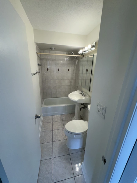 2 bedrooms apartment for rent in Lincoln Park - North Side, Chicago