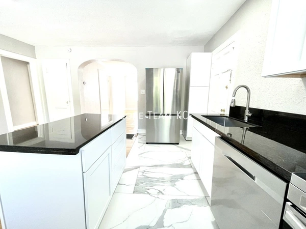 1 bedroom apartment for rent in Armour Hills - KCMO, Kansas City