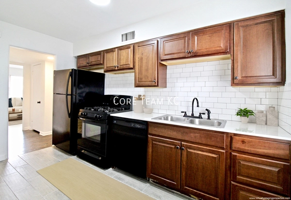 2 bedrooms apartment for rent in Armour Hills - KCMO, Kansas City