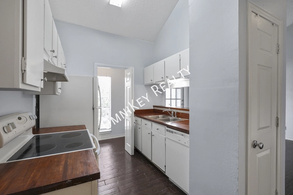 2 bedrooms apartment for rent in Addison - Nw Dallas, Dallas