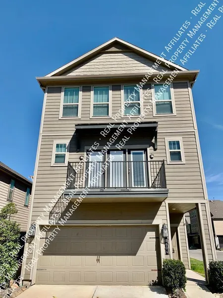 4 bedrooms apartment for rent in Woodlake/ Briar Meadow - West Houston, Houston