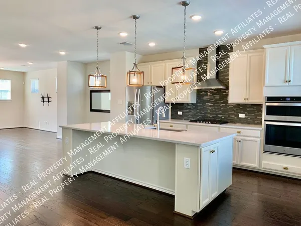 4 bedrooms apartment for rent in Woodlake/ Briar Meadow - West Houston, Houston