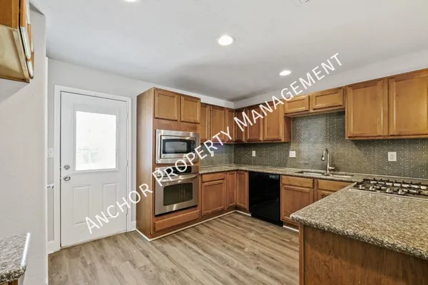 4 bedrooms apartment for rent in Ost / South Union - Inner Loop, Houston