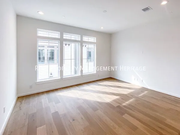 3 bedrooms apartment for rent in Greater Heights - Inner Loop, Houston