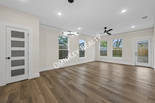 3 bedrooms apartment for rent in Oak Cliff - Sw Dallas, Dallas