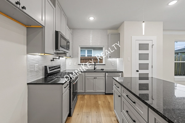 3 bedrooms apartment for rent in Oak Cliff - Sw Dallas, Dallas