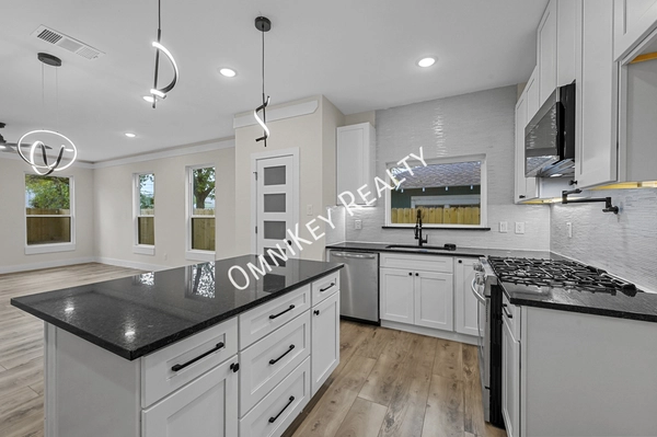 3 bedrooms apartment for rent in Oak Cliff - Sw Dallas, Dallas