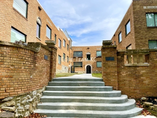 2 bedrooms apartment for rent in Armour Hills - KCMO, Kansas City