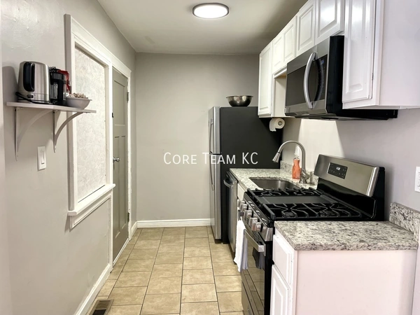 2 bedrooms apartment for rent in Armour Hills - KCMO, Kansas City