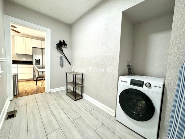 2 bedrooms apartment for rent in Armour Hills - KCMO, Kansas City