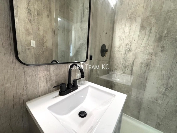 1 bedroom apartment for rent in Armour Hills - KCMO, Kansas City