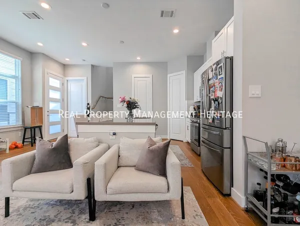 3 bedrooms apartment for rent in Greater Heights - Inner Loop, Houston