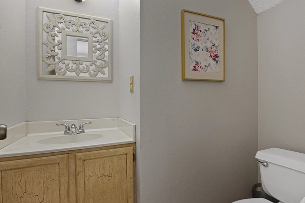 Coliving in Seguin - Outer SATX, San Antonio