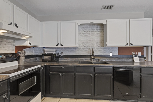 Coliving in Seguin - Outer SATX, San Antonio