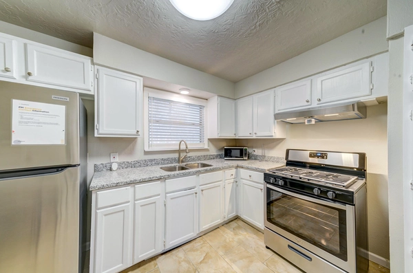 Coliving in Pasadena - Se Houston, Houston