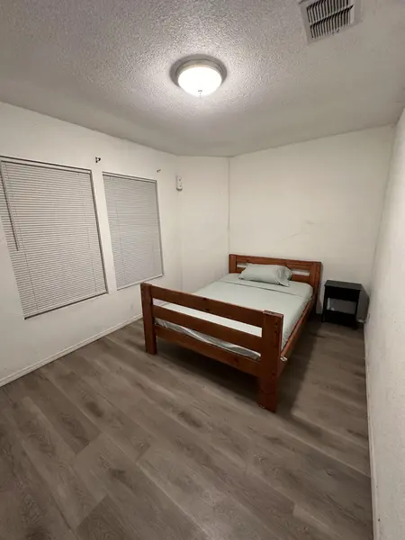 Coliving in Kirby - East SATX, San Antonio