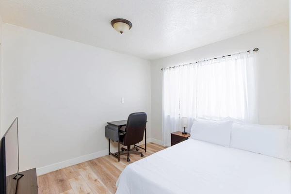 Coliving in North Las Vegas - North Las Vegas, Las Vegas