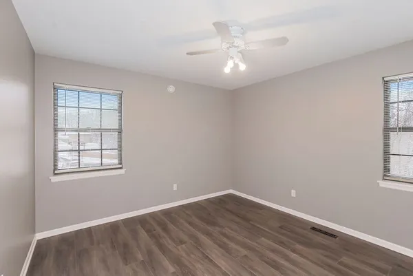 Coliving in Blue Springs - Outer KCMO, Kansas City