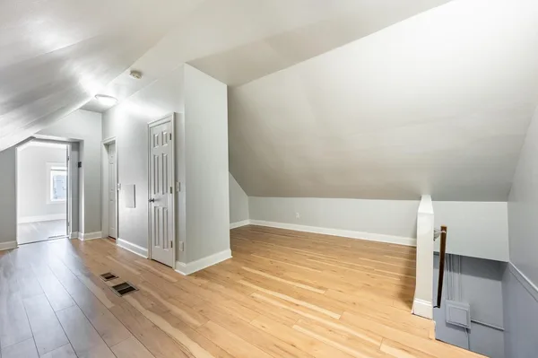 Coliving in Irving Park - Northwest Side, Chicago