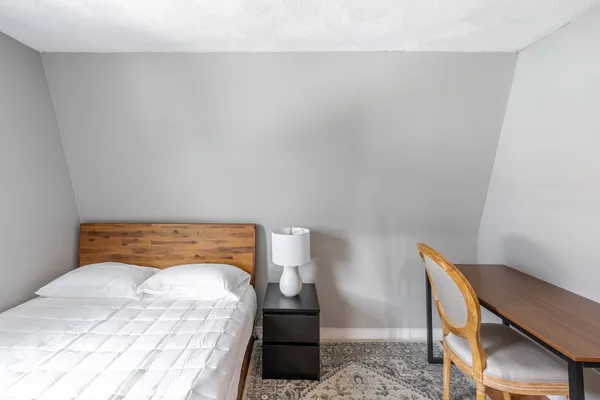 Coliving in Davis Square - Somerville, Boston