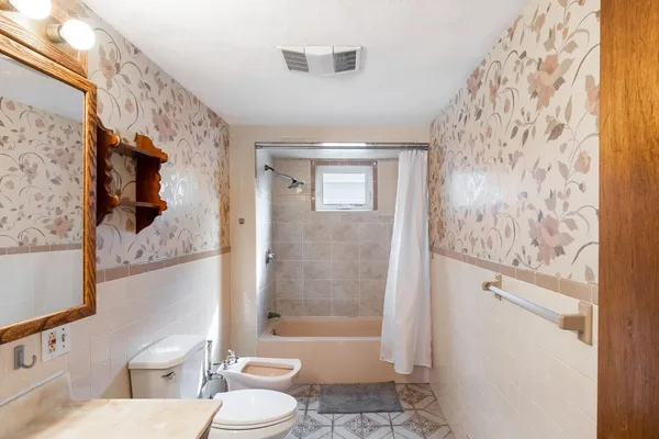 Coliving in Davis Square - Somerville, Boston