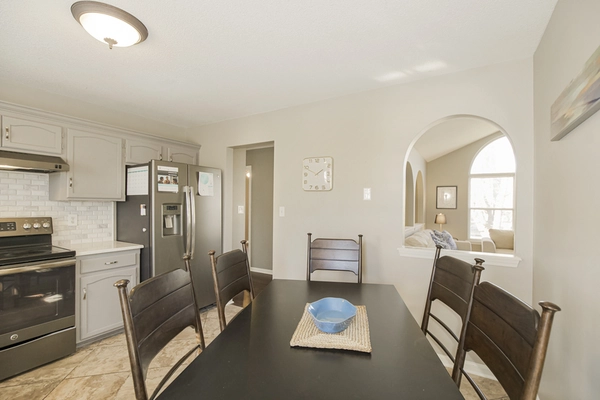 Coliving in Blue Springs - Outer KCMO, Kansas City