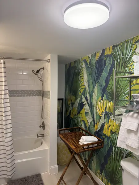 Coliving in West Palm Beach - Palm Beach County, Miami