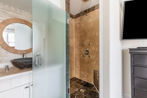 Coliving in Edgewood - Washington Northeast, Washington DC