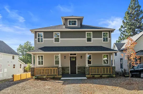 Coliving in Hillsboro - Outer Portland, Portland