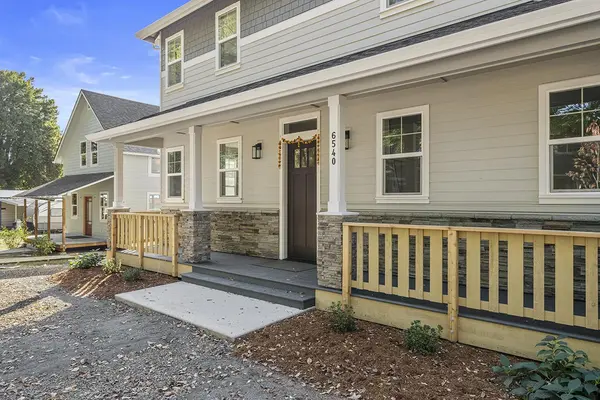 Coliving in Hillsboro - Outer Portland, Portland