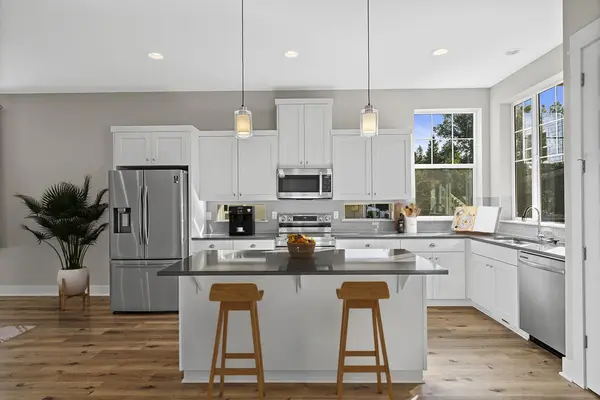 Coliving in Hillsboro - Outer Portland, Portland